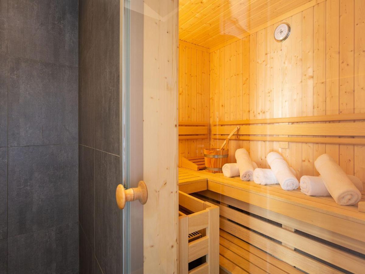 Reetland Am Meer - Premium Reetdachvilla Mit 2 Schlafzimmern, Sauna Und Kamin E04 Dranske Exterior foto
